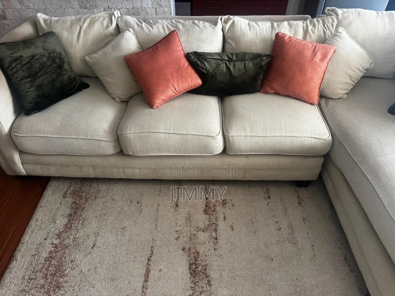 L Seat Chair
