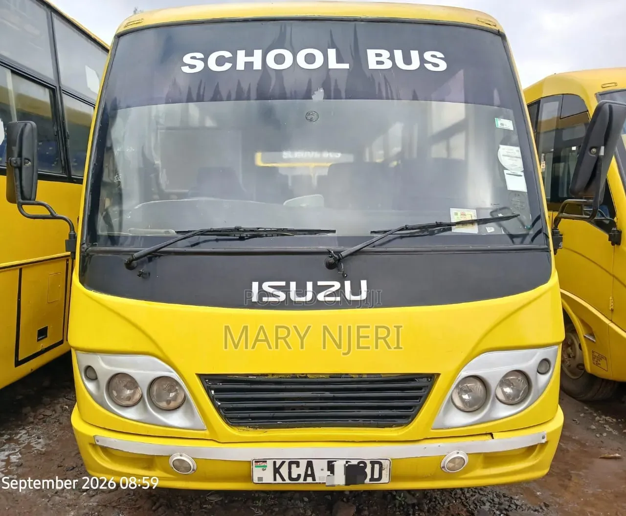 Isuzu NQR 2014 Yellow