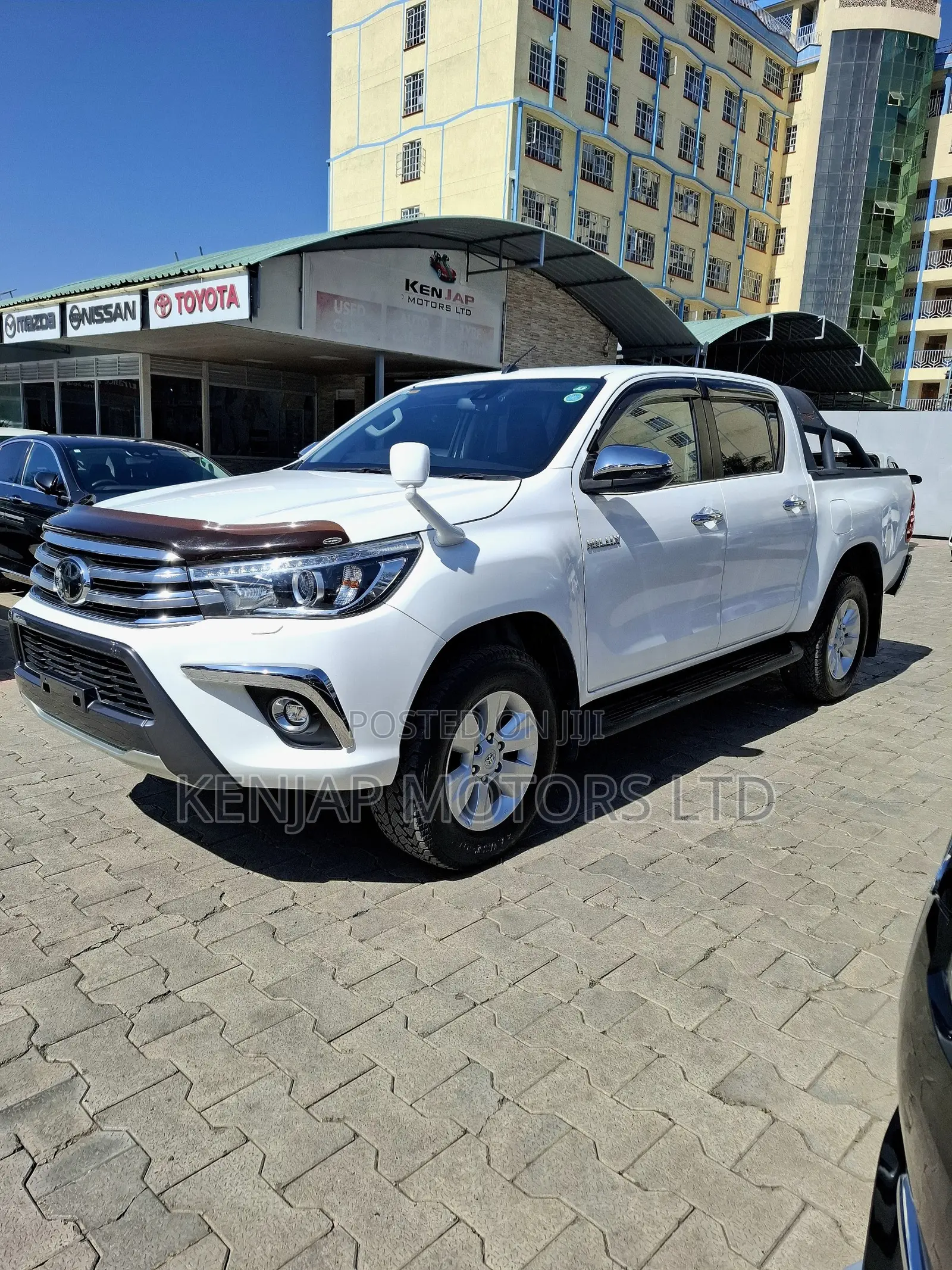 Toyota Hilux 2019 White