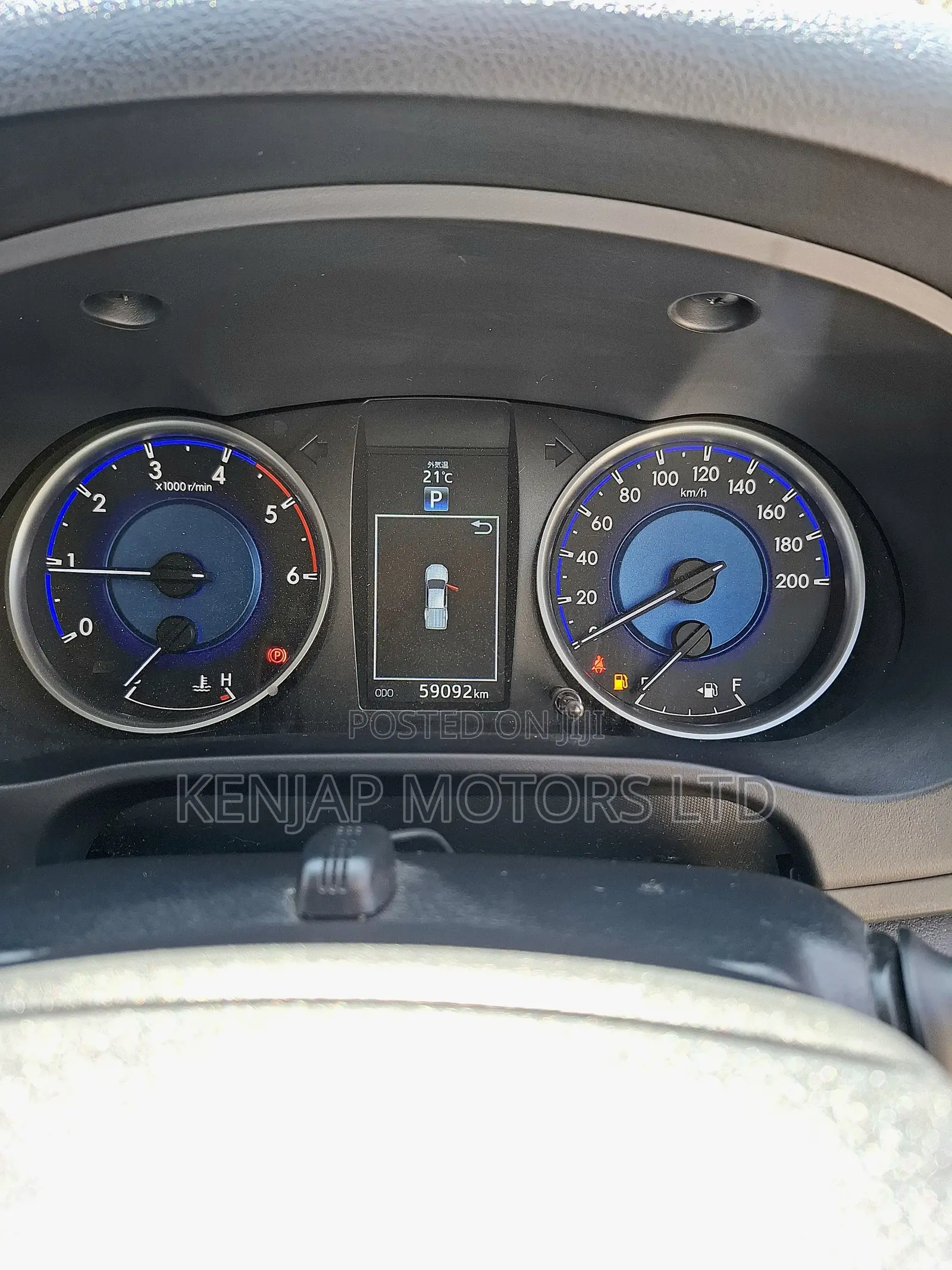 Toyota Hilux 2019 White