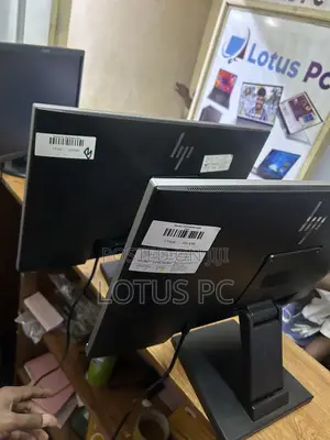 HP Monitors 24”inch Edge to Edge