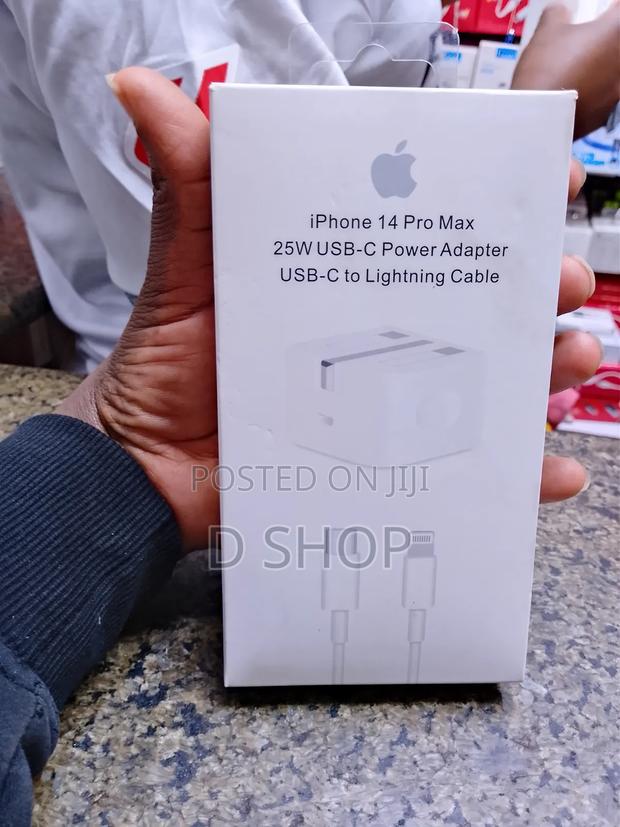 iPhone 14 Promax USB-C to Lightning Cable