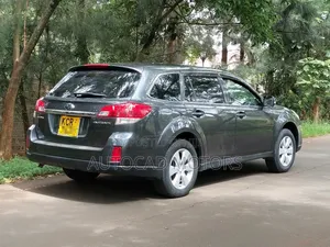 Subaru Outback 2010 Black