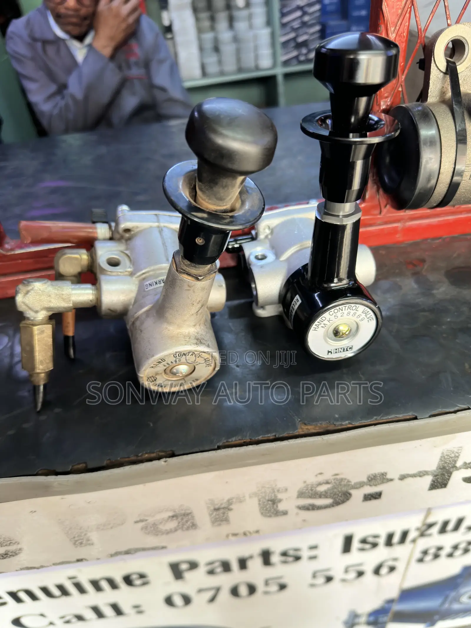 Brake System Valve,booster of FSR,FUSO,FRR,FVZ
