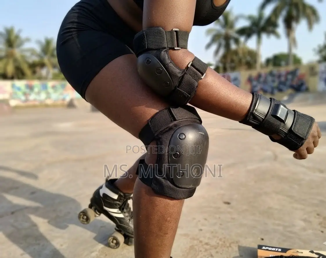 Professional 🖤 Black Skate Pad Set