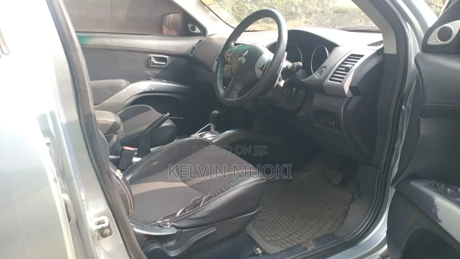 Mitsubishi Outlander 2011 Gray