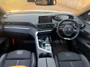 Peugeot 3008 2021 White