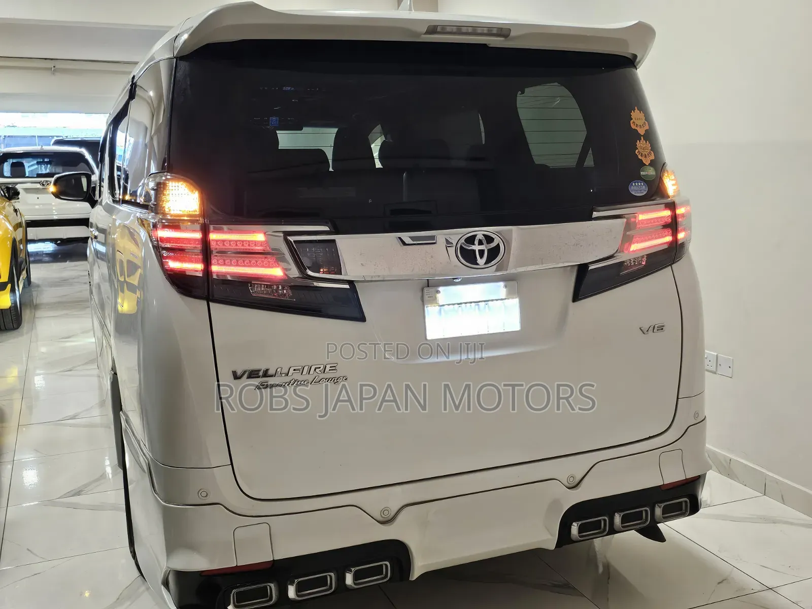 Toyota Vellfire Executive Lounge 3.5 V6 FWD 7-Seater 2018 Pearl