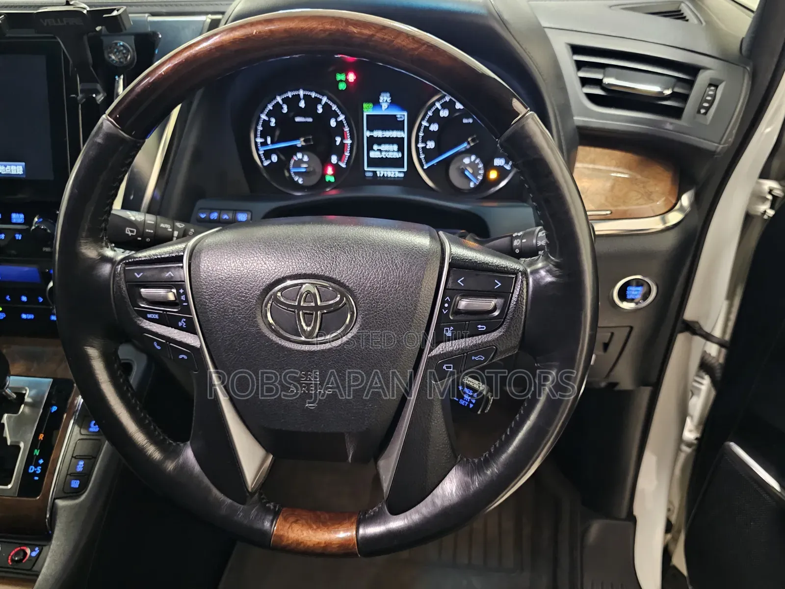 Toyota Vellfire Executive Lounge 3.5 V6 FWD 7-Seater 2018 Pearl