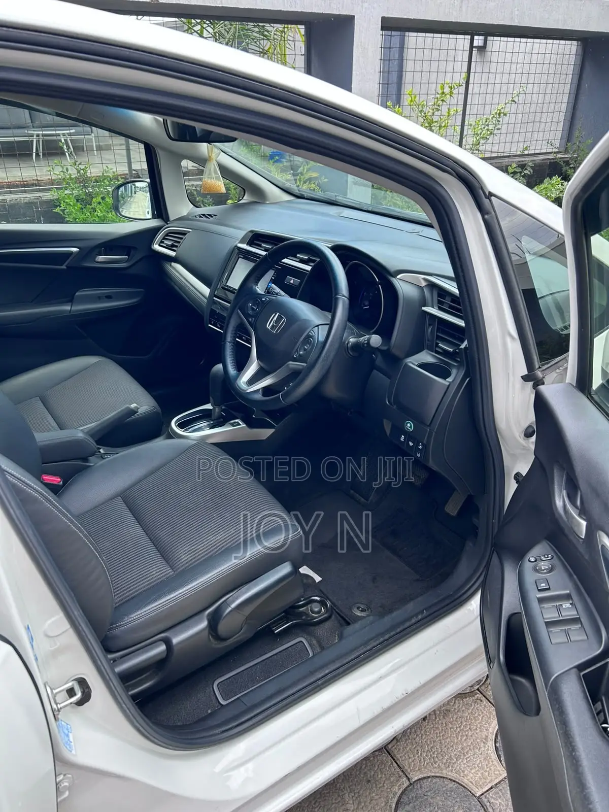 Honda Fit 2018 Pearl