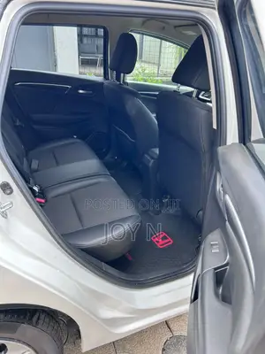 Honda Fit 2018 Pearl