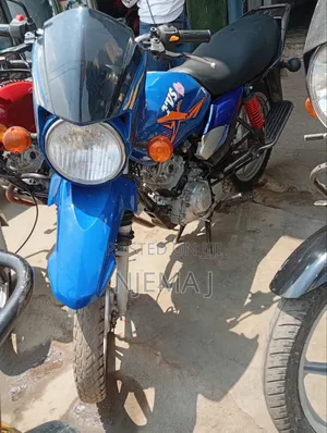 TVS HLX Plus ES 2021 Red
