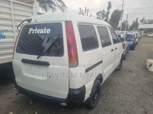 Toyota TownAce 2004 White