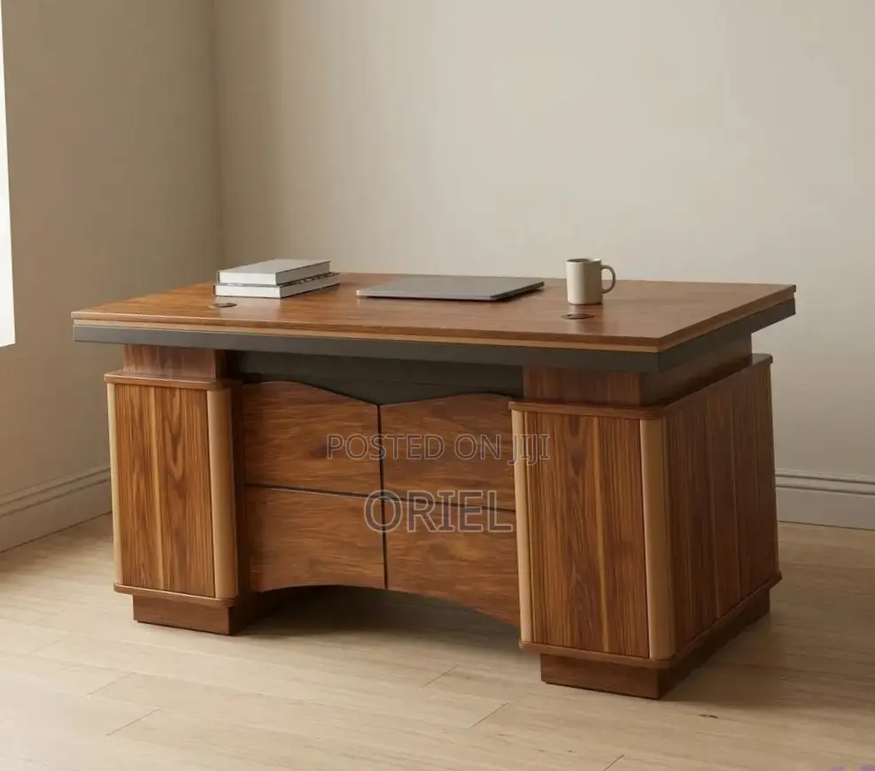 Modern Executive Office Desk : 1.4M Advanced Desk in Kenya