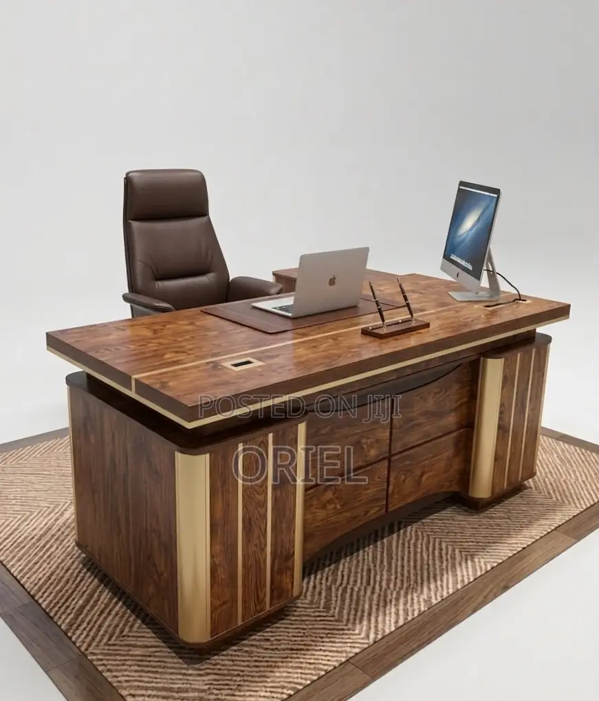 Modern Executive Office Desk : 1.4M Advanced Desk in Kenya