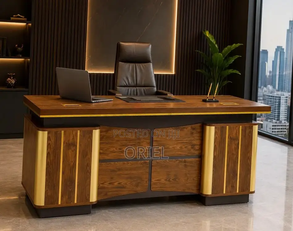 Modern Executive Office Desk : 1.4M Advanced Desk in Kenya