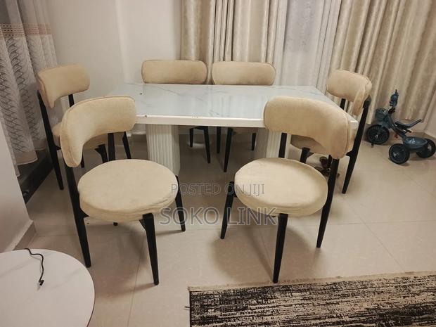Six Seater Dinning Set