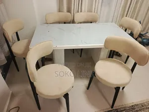 Six Seater Dinning Set