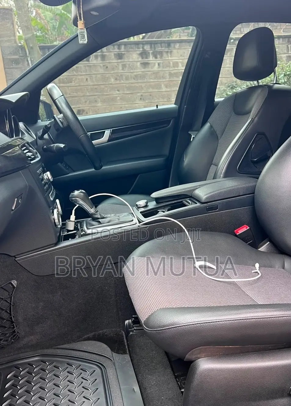 Mercedes-Benz C200 2013 Black