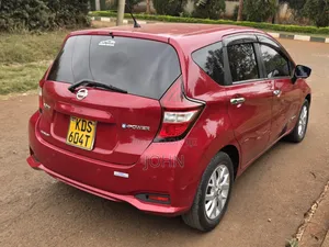 Nissan Note 1.2 Hybrid 2018 Red