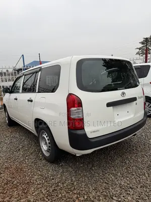 Toyota Probox 1.5 DX Comfort 4WD 2019 White