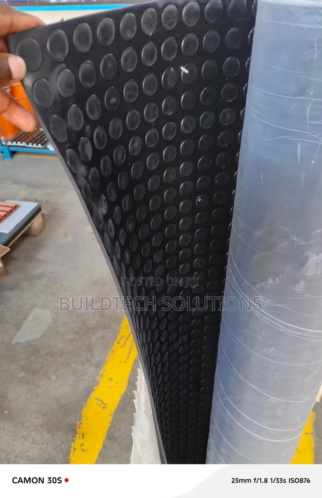 Round Studded Coin Mat 1m×10m Roll