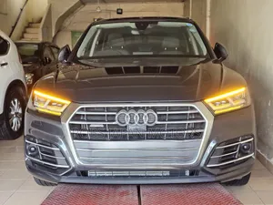 Audi Q5 2.0T Tech Premium AWD quattro 2018 Gray