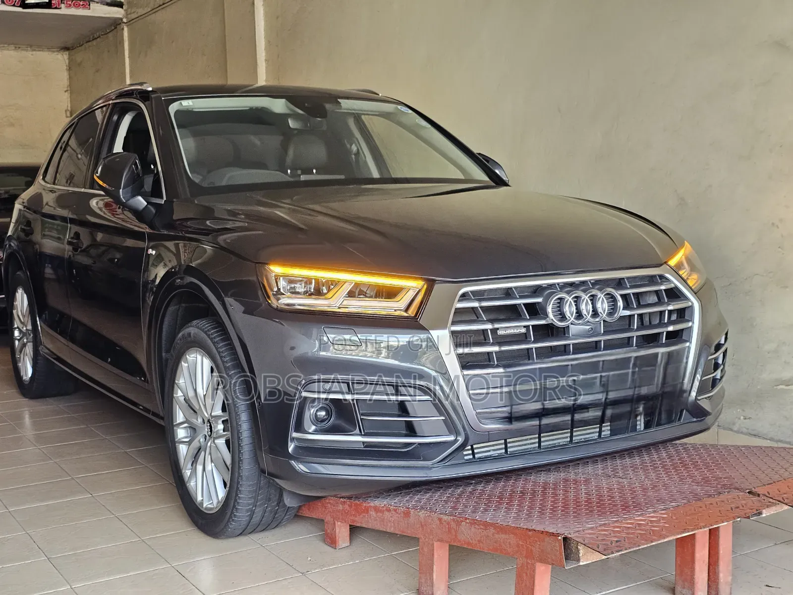 Audi Q5 2.0T Tech Premium AWD quattro 2018 Gray