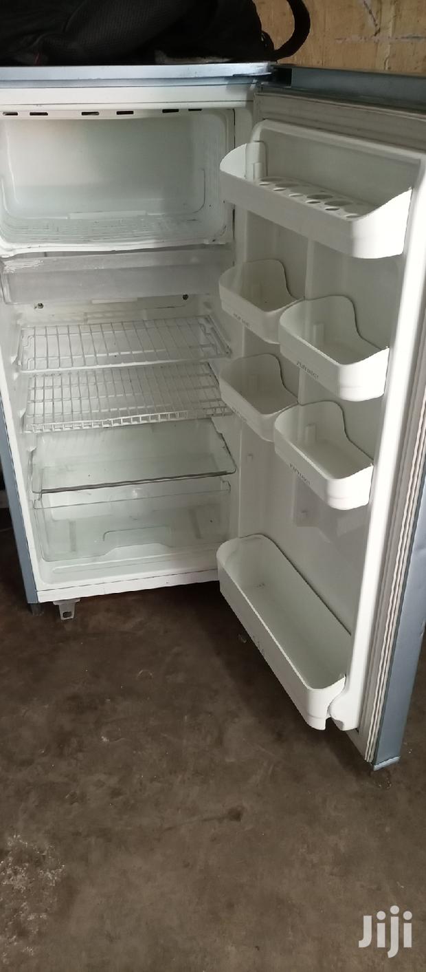 Single Door Fridge - thumbnail 3