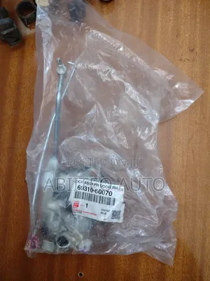 Landcriuser 79 Series Genuine Door Lock Mechanism