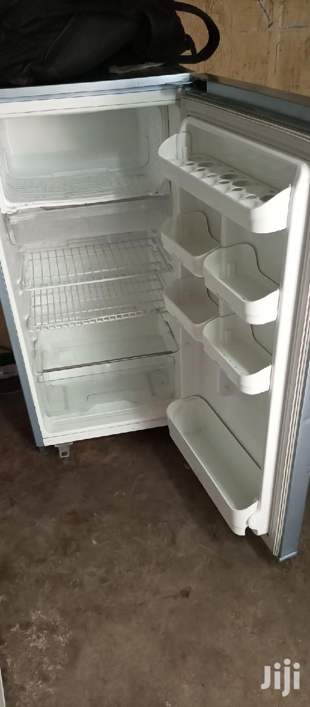 Single Door Fridge - thumbnail 4