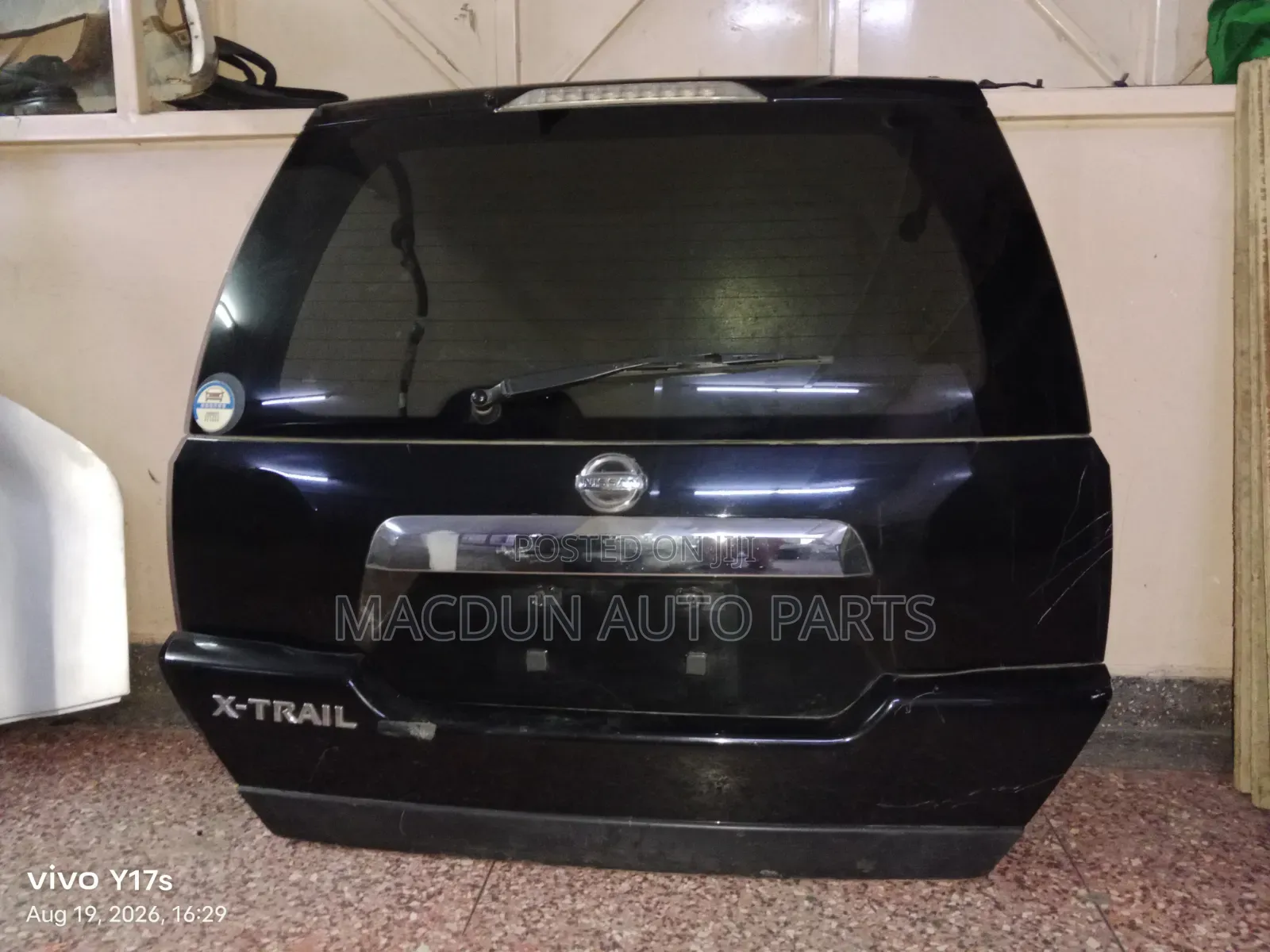 Nissan Xtrail Nt31 Tailgate / Boot