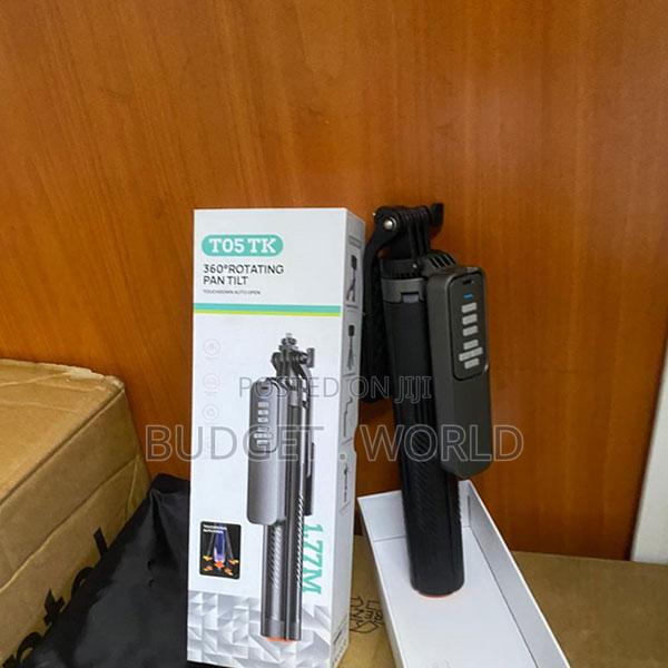 2-in-1 Design T05 360° T05 1.77m Tripod Stand