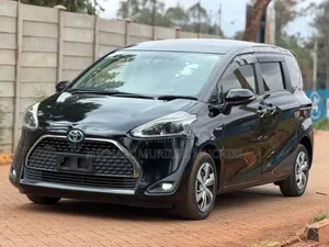 Toyota Sienta 2021 Black