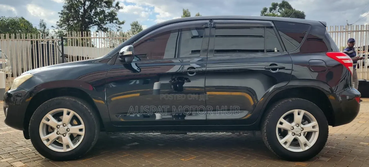 Toyota RAV4 2.5 4x4 2010 Black