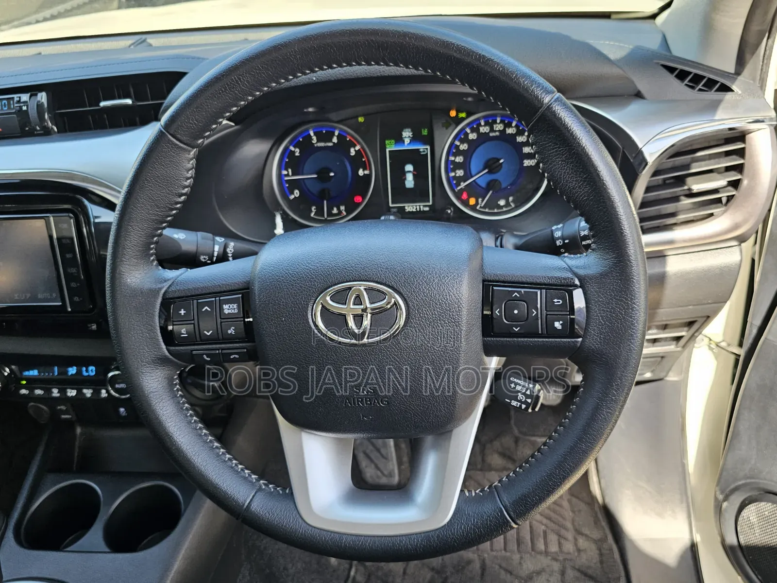 Toyota Hilux 2019 Off white