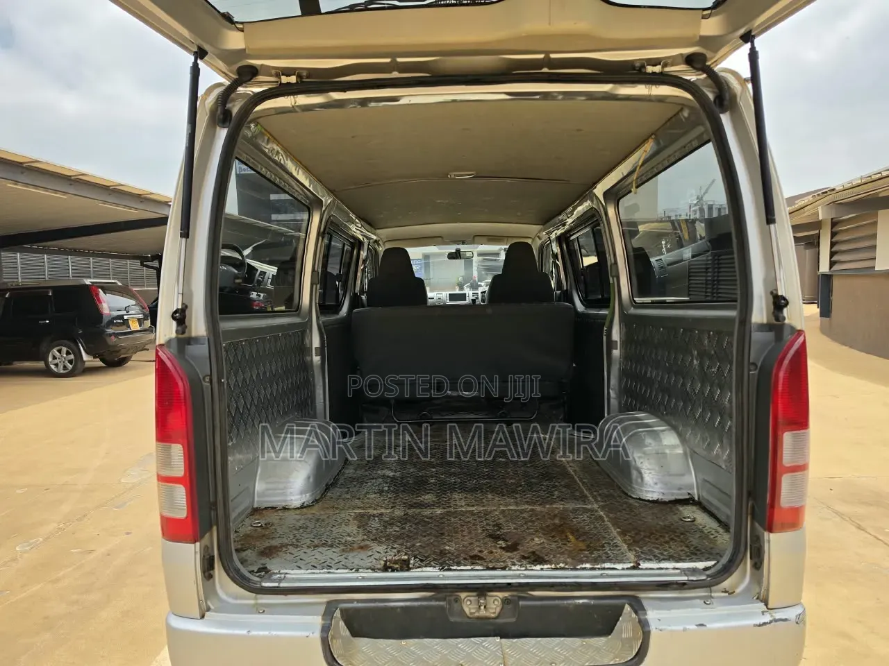 Toyota HiAce 2008 Silver