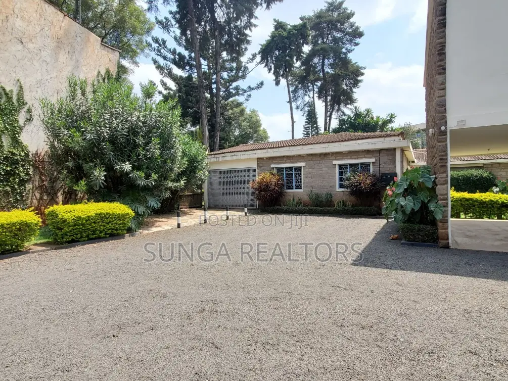 5bdrm House in Riverside Drive for rent