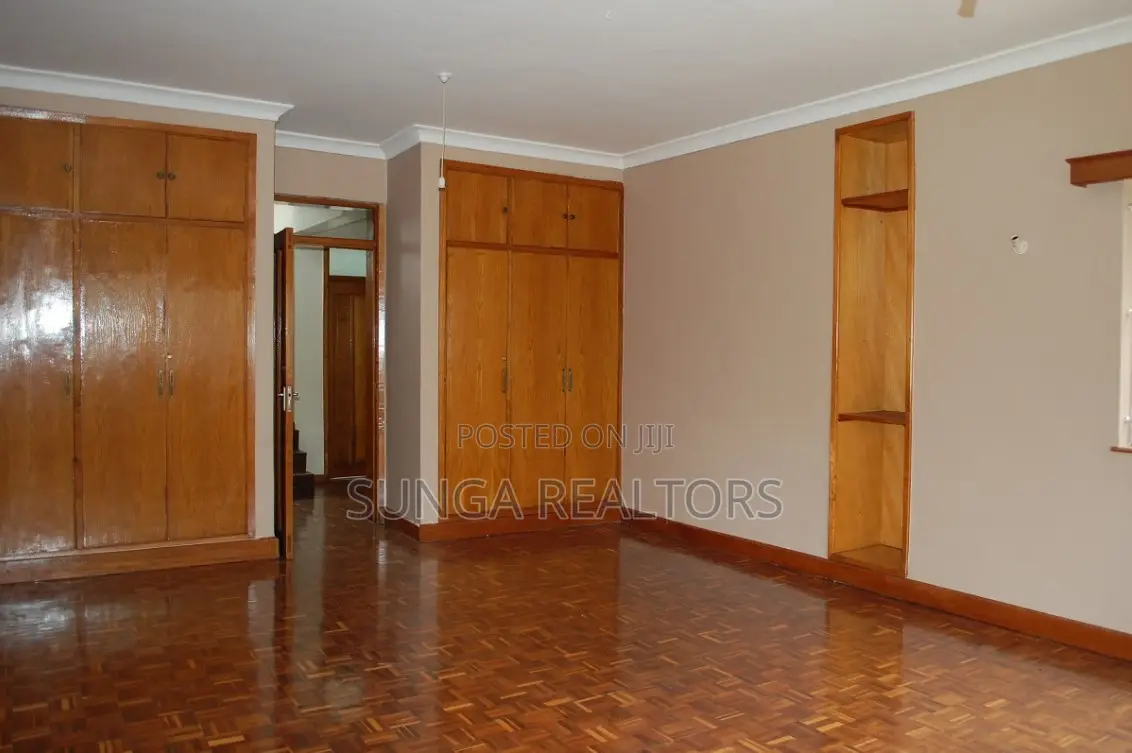 5bdrm House in Riverside Drive for rent