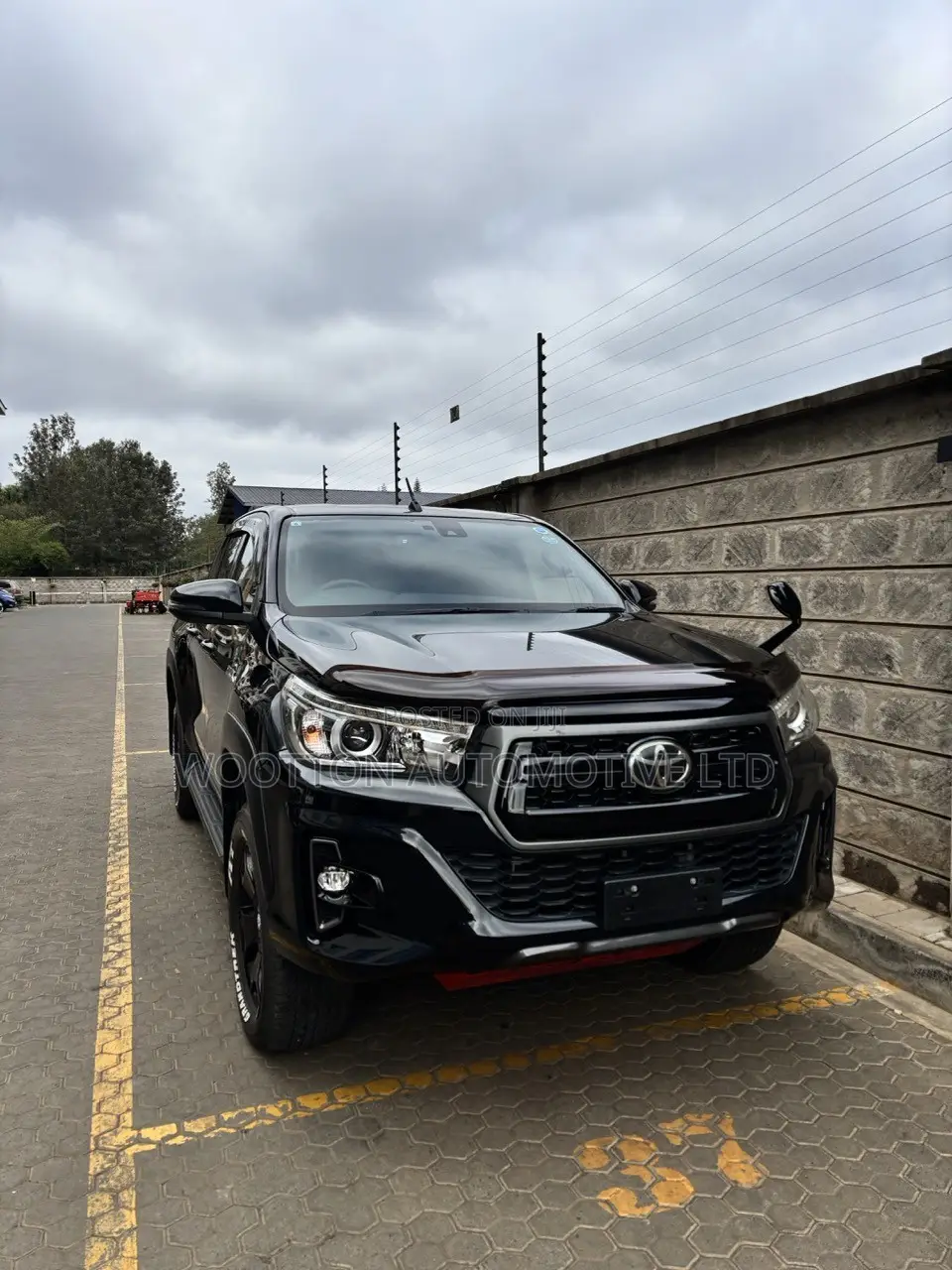 Toyota Hilux 2019 Black