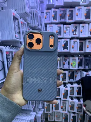 Vibrant Orange Carbon Fiber Texture Smartphone Case iPhone 17 Series
