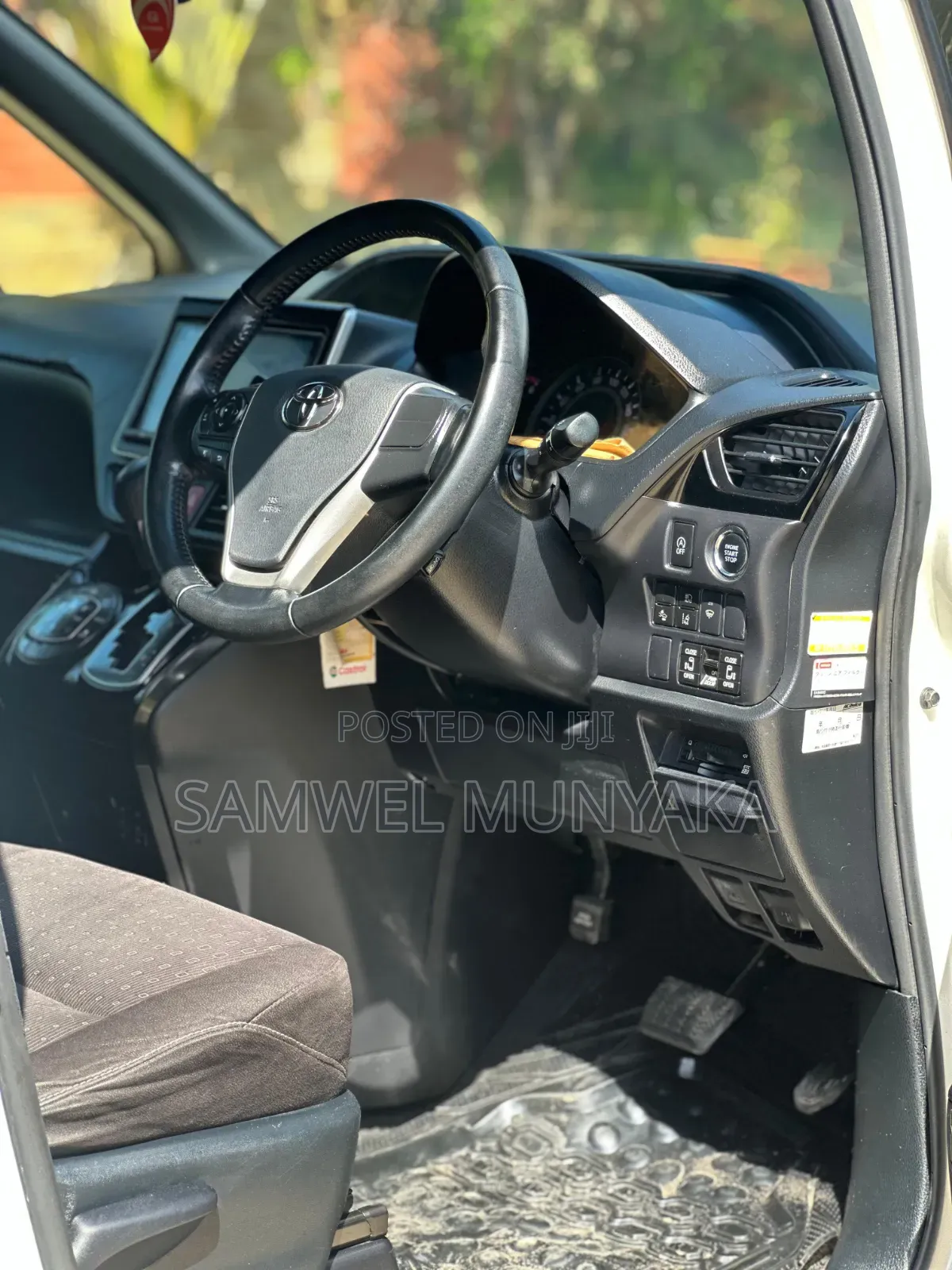 Toyota Noah 2019 Pearl