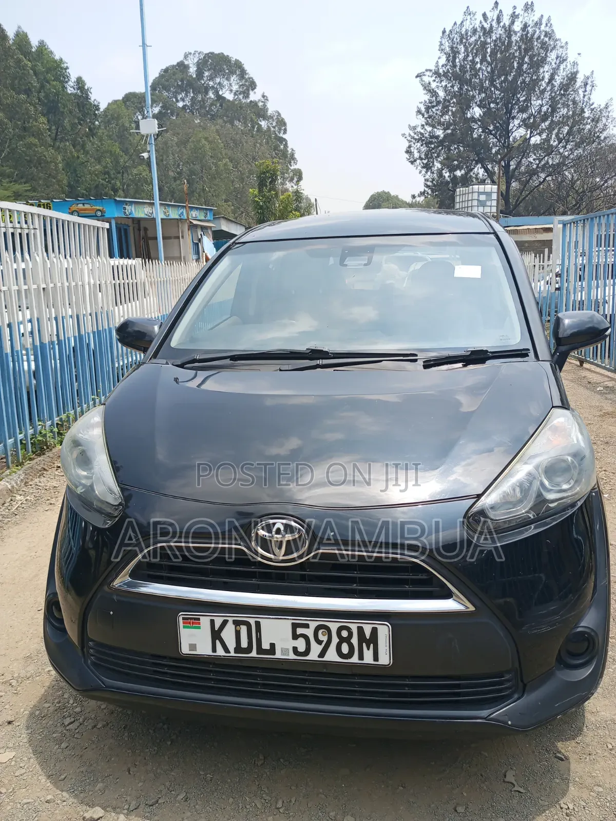 Toyota Sienta 2016 Black