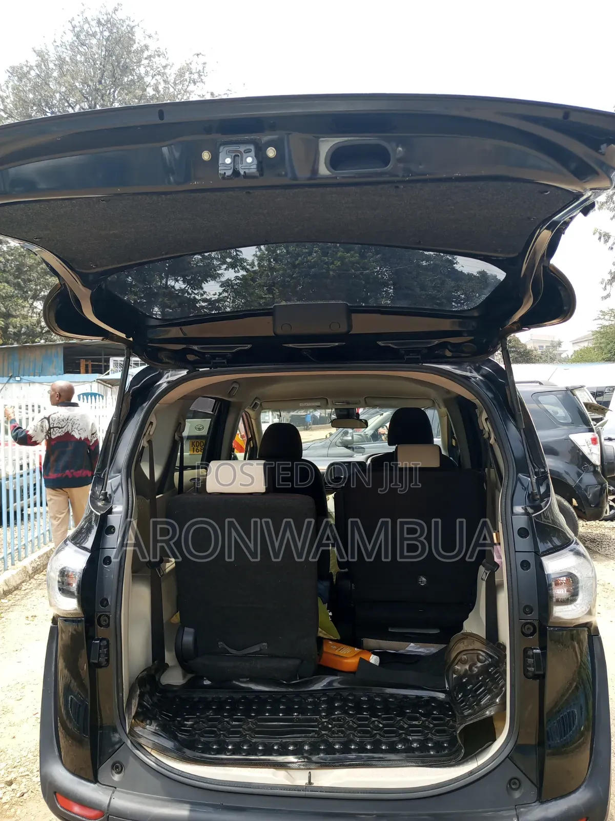 Toyota Sienta 2016 Black