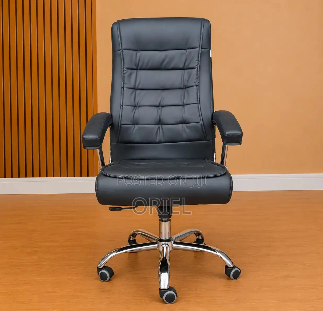Executive Office Chair : Swivel Leather Padded Chair