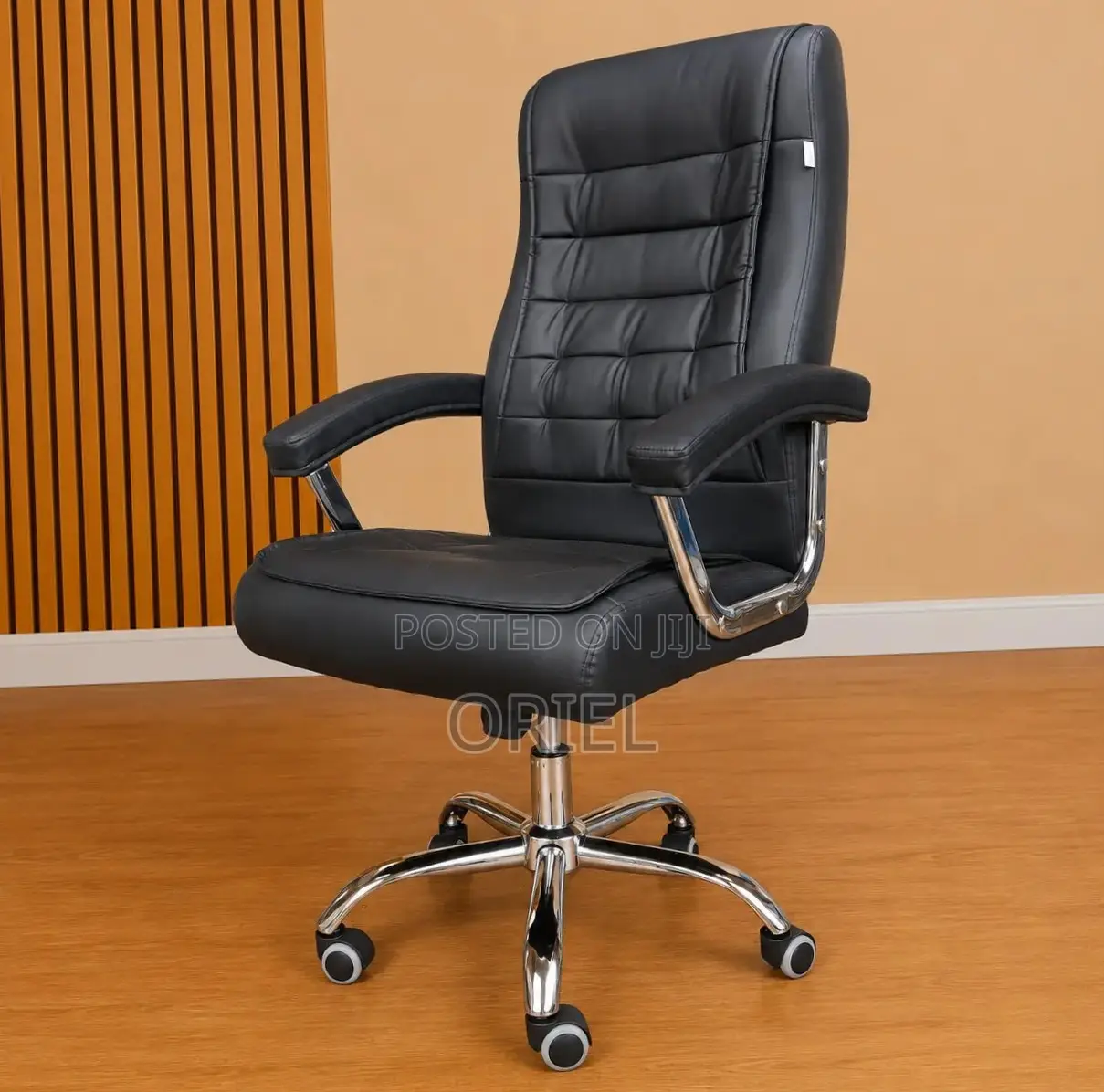 Executive Office Chair : Swivel Leather Padded Chair