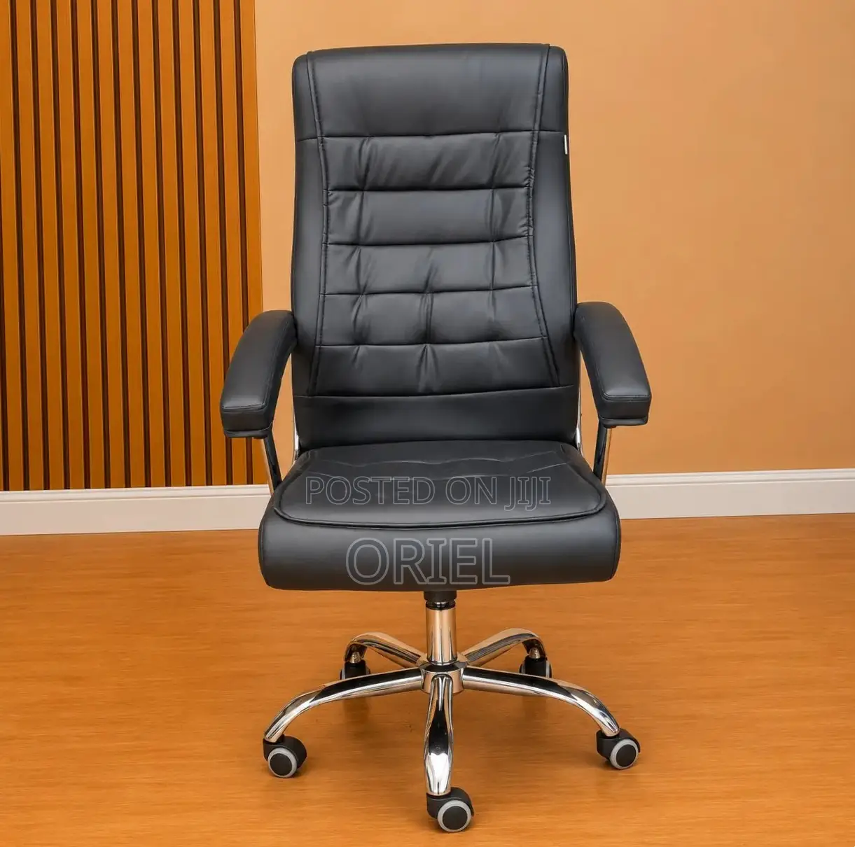Executive Office Chair : Swivel Leather Padded Chair