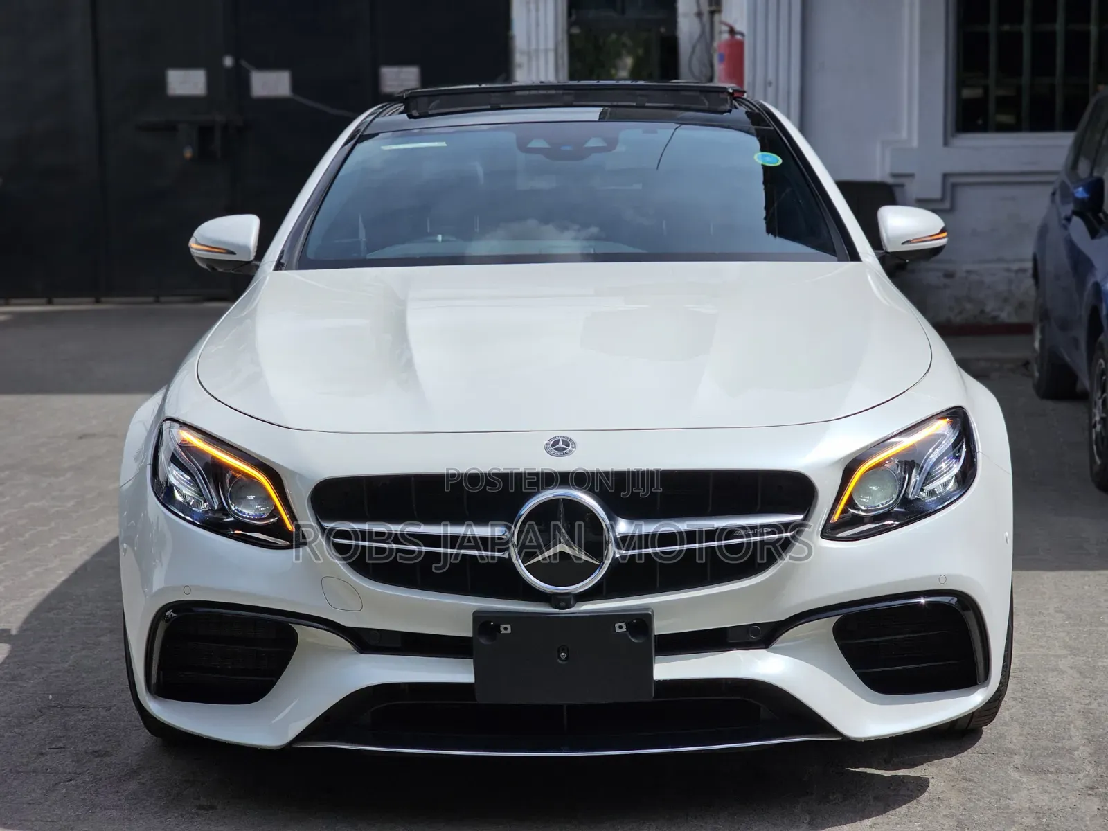 Mercedes-Benz E63 2018 Off white