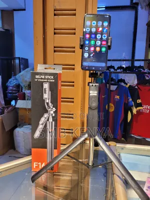 F16 3-in-1 Selfie Stick Tripod