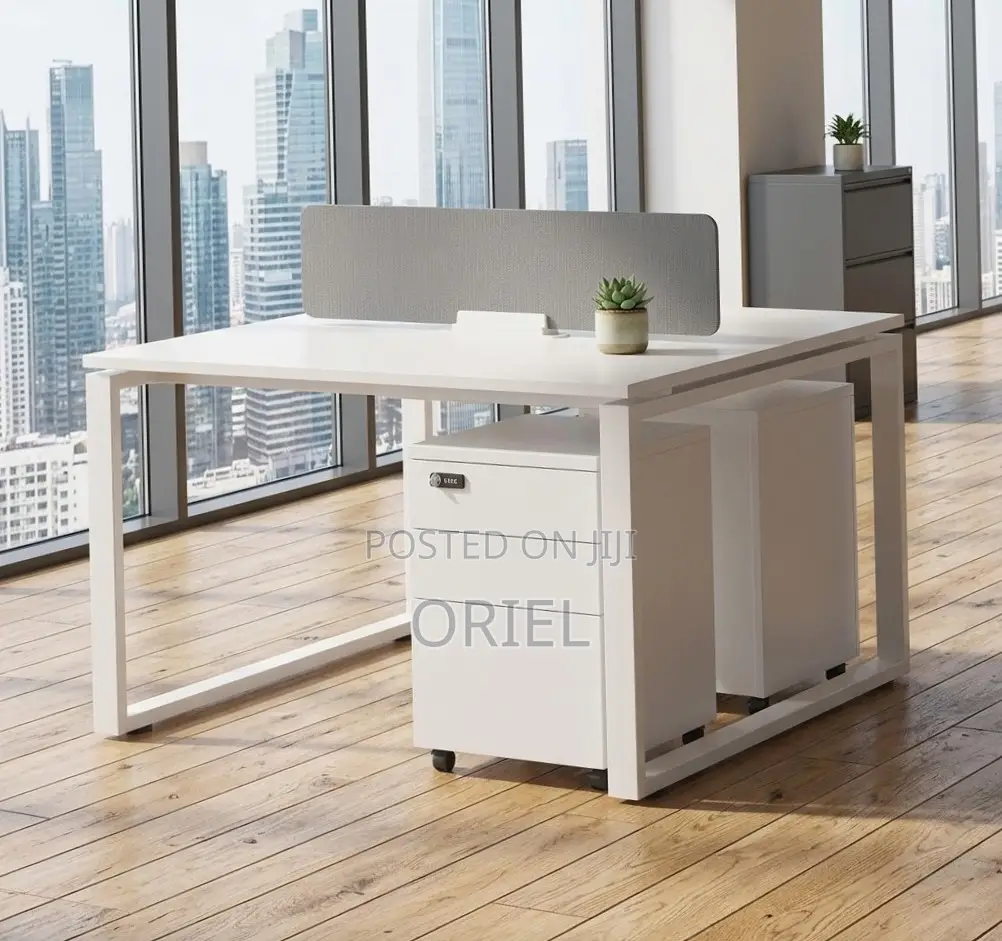 2-Way Office Workstation : White Office Workstation